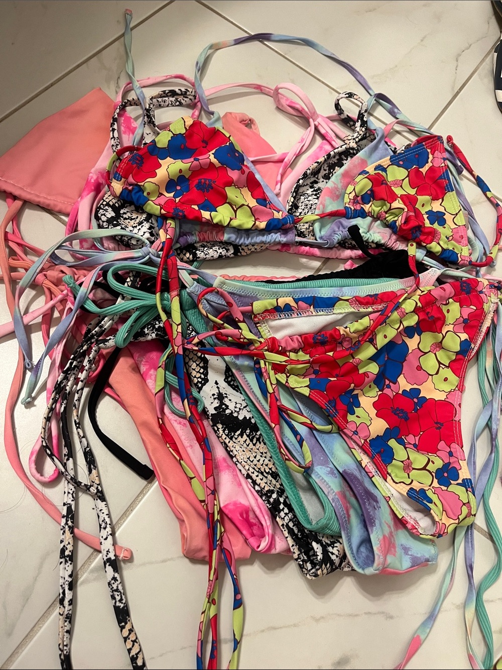 Zaful Multicolor Floral & Pastel String Bikini Set